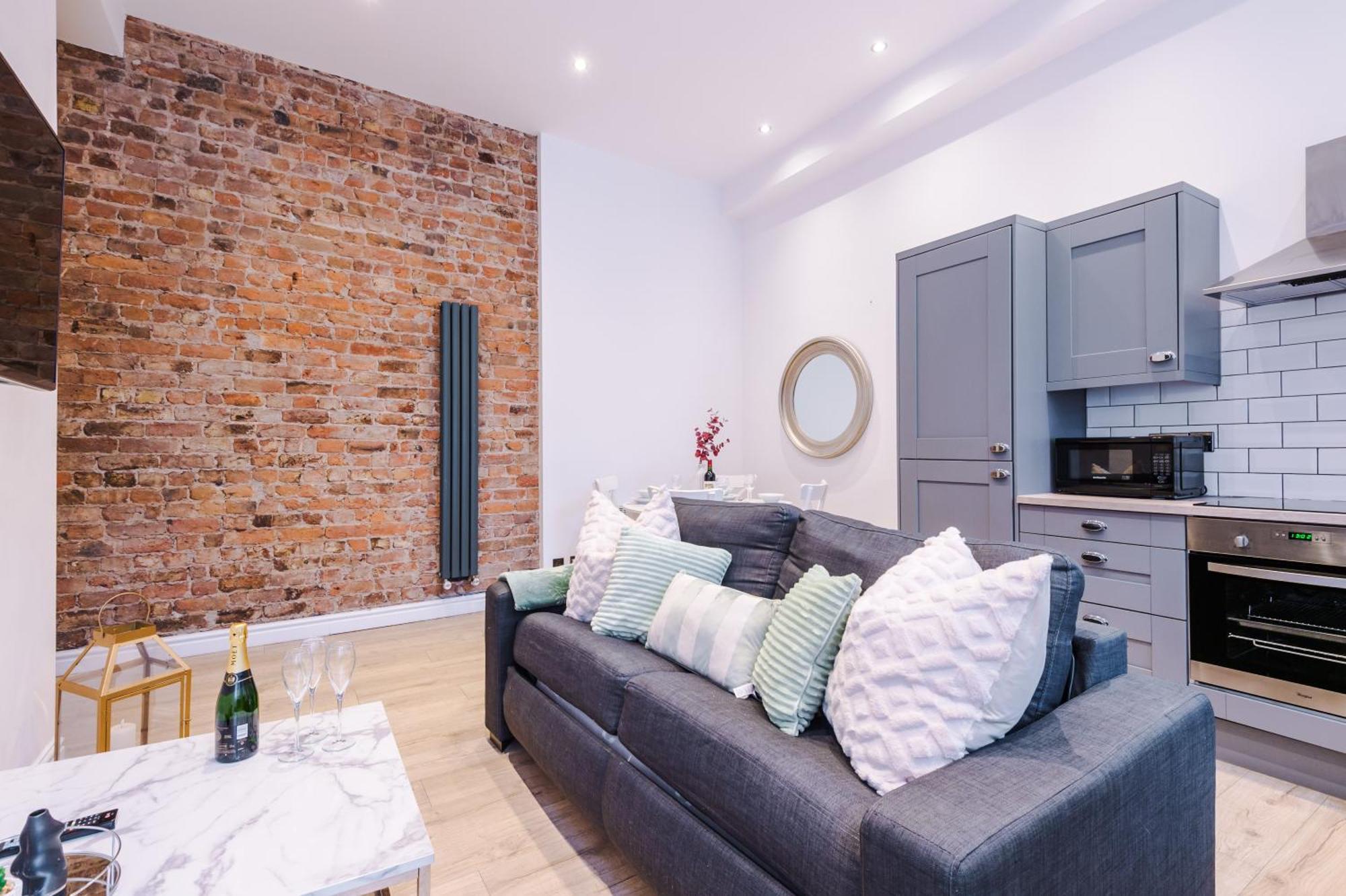 Modern 2-Bedroom Apt In The Heart Of City Centre Liverpool Exterior foto
